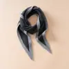 Cachecol 100% Caxemira Pura para Mulheres Outono e Inverno 2025 Proteção Quente para o Pescoço Cachecol Triângulo Tricotado com Combinação de Cores Cachecol Fashionável Versátil