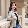 Jaqueta de Linho para Terno Pequeno Feminino Novo Estilo Coreano Manga Três Quartos Curta Fina Caimento Profissional Elegante da Moda Terno