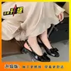 Sandalias Únicas de Diseñador con Tacón Grueso y Punta Cerrada 2026 Nuevo Estilo de Verano Doble Uso Vacaciones Casual Estilo Perezoso Chanclas sin Cierre para Mujer