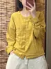 Disponible en varios colores, esta nueva colección de primavera/otoño presenta una elegante y estilosa camisa de algodón y lino de manga larga con cuello mao, bolsillos y un diseño de cárdigan para mujer.