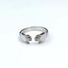 Anillo de apertura de acero de titanio antiguo de gran venta que no se desvanece, diseño de nicho para amantes del anillo de acero inoxidable, joyería al por mayor
