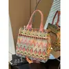 Bolsa de Tote Estilo Étnico con Patrón Geométrico Colorido 2026 Nueva Versión Coreana Bolso de Hombro Versátil Bolso de Mano para el Viaje Diario