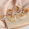 Pendientes de acero de titanio con incrustaciones de circonita y oro de 18 quilates chapados en oro de 18 quilates con perlas irregulares, joyería de lujo de alta calidad, estilo transfronterizo.