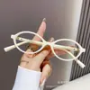 Gafas Antiluz Azul Sin Receta para Miopía, Personalizables con Graduación, Adecuadas para Caras Cuadradas y Redondas, Efecto Adelgazante, Aspecto Natural, Versátiles, Monturas de Gafas Ultraligeras