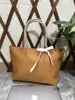 Nova Bolsa de Ombro Fashion para Exterior da França, Leve, Simples, Bolsa Tote de Grande Capacidade, Bolsa de Alta Qualidade para o Dia a Dia para Mulheres