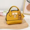 Chaveiro de Bolsa Mini Concha Tendência Bolsa Portátil para Batom e Fones de Ouvido Bolsa Pequena de Moedas Pingente de Bolsa