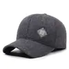 Sombrero para hombres de mediana edad y ancianos sombrero de sol casual de algodón cálido protección para los oídos gorra de pico bordado simple gorra de béisbol para hombre mayor