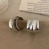 Pendientes Minimalistas de Tachuela Irregulares de Diseño de Nicho Brillantes Versátiles de Lujo Ligero de Gama Alta para el Uso Diario para Mujer