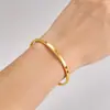 Novo Produto Que Não Desbota, Pulseira de Aço Titânio Galvanizado a Vácuo 18K para Mulheres, Pulseira com Fecho Totalmente Cravejado da Moda, Joia de Mão Elegante de Luxo Leve