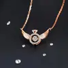 Collar Inteligente Ángel Cadena de Clavícula Corazón Palpitante Alas Diseño de Nicho Femenino Alas Voladoras Simples Incrustado con Chapado en Oro