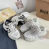 Zapatos retro súper populares para niñas pequeñas tipo "Dad Shoes" Primavera y Verano 2025 Transpirables con Suela Gruesa para Aumentar la Altura F2420