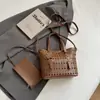 Shuai Mi Jia Cesta de Legumes Vazada Bolsa de Mão Feminina Moda Grande Capacidade Ombro Transversal Bolsa Tote Pequena