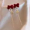 Brincos de Pérola com Laço Vermelho Veludo para Mulheres 2025 Novo Estilo Quente Brincos Festivos de Alta Qualidade Joia de Orelha de Luxo Acessível