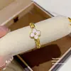 Anillo Popular de Perla de Cristal con un Toque de Lujo de Nicho, Diseño de Lujo Ligero, Anillos de Pareja Ajustables Abiertos para Mujer
