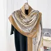 Nuevo Pañuelo Estampado Retro Francés de Seda Artificial para Mujer de Jm, Moderno y Versátil, Adecuado para Salidas de Primavera y Verano, Chal Protector Solar, Pañuelo de Seda