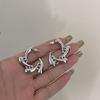 Pendientes giratorios de gota de oro auténtico bañados en cobre de alta calidad, sencillos y elegantes, con aguja de plata de nicho, combinables con todo para mujer.