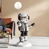 Escultura de vidrio y acero de gran tamaño para interiores y exteriores, escultura de astronauta de dibujos animados, escultura de paisaje, adornos para centros comerciales