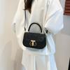 Bolsa de Mão Pequena Quadrada Tendência Estilo Coreano para Mulheres, Nova Moda Verão 2025 Bolsa de Ombro com Fivela de Travamento, Bolsa Transversal para o Dia a Dia