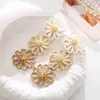 Pendientes Estilo Resort Bohemio Transfronterizos, Pendientes de Margarita Tejidos de Colores, Pendientes Florales Huecos de Rafia Hechos a Mano