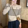 Chique Vintage Início do Outono Gola Redonda High-End Listrado Bordado Manga Longa Tricô Camisa Base Top Feminino