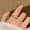 Anillo de Perlas con Forma de Lazo para Mujer Diseño de Nicho Ins Anillo para Dedo Índice Lujo Ligero Sensación de Gama Alta Anillos Apilables Venta al por Mayor