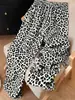 Nuevo producto de moda transfronteriza europea y americana primavera-verano: pantalones largos de pierna ancha con estampado de leopardo, cordón y bolsillos laterales, pantalones casuales de pierna ancha para mujer