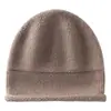 Macio e confortável, com borda dobrada, gorro de tricô de cashmere de cor sólida, espesso, unissex, casual, versátil, cobre as orelhas, quente e oferece proteção contra o frio
