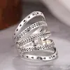 Anel de Metal Galvanizado Dropshipping Cao Shi para Mulheres, Anel Geométrico Multicamadas com Efeito Envelhecido, Anel Único da Moda de Nicho