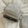 Conjunto de toalha de banho listrada e touca para secar o cabelo, macio e absorvente, adequado para homens e mulheres, espessado para maior conforto, um conjunto de três peças para uso doméstico, secagem rápida