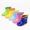 Fábrica Fonte Infantil Cano Médio Fosco Desenho Animado Sapatos de Chuva Cor Sólida Cor Envolvente Bonito Moda Estudante Sapatos de Água