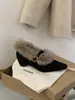 Sapatos fofos que aumentam a altura para mulheres, uso externo de inverno 2026, novo estilo coreano, com veludo extra, estilo quente, slip-ons, sapatos quentes de algodão