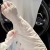 Novas mangas de gelo femininas com renda para proteção solar são soltas, respiráveis, confortáveis e resistentes a UV, com um toque refrescante para os braços