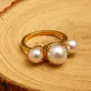 Anel de Pérola Fashionable de Luxo Banhado a Ouro 18K de Alta Qualidade com Forte Brilho Fábrica de Madrepérola Joias com Contas de Ouro Apresentando Três Pérolas