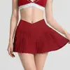Conjunto de Shorts de Corrida Fitness Duas Peças Color Block com Listras Brancas, Sutiã Esportivo Decote Halter, Conjunto para Yoga