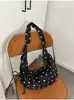 Bolso de lona de lunares de moda para mujer, nuevo estilo 2026, bolso de hombro de moda para estudiante y viajero, bolso cruzado tipo dumpling de estilo coreano