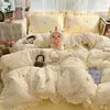Estilo Campo Francés Juego de Funda Nórdica de Algodón Lavado de Cuatro Piezas Sábana de Kapok Suave Apta para la Piel Juego de Tres Piezas para Dormitorio Ropa de Cama Floral