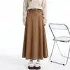 Color Melanoid Café Suede Felpa Media Falda Mujer Otoño Invierno Retro Cintura Alta Caída Dobladillo Grande Estampado de Letras Falda Larga Negro Color Sólido