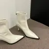 Botines negros de punta para mujer, elegantes y estilizados, botas de moda de tacón alto con cremallera trasera, versátiles botines de tacón de aguja ajustados
