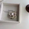 Broche de Gama Alta Estilo Francés Camelia de Tela Hecha a Mano Broche Retro de Perlas Corsage para Vestido Camisa para Mujer