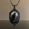 Collar con colgante de luna de cuervo gótico de Amazon, estilo transfronterizo, de cristal, estilo europeo y americano, joyería nueva muy vendida.