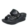 Pantuflas para Mujer Verano 2025 Nueva Moda Plataforma Suela Gruesa Tacón de Cuña Chanclas con Lentejuelas para Mujer Calzado Exterior Sandalias Ligeras para Mujer