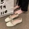Sapatos Mary Jane estilo francês para mulheres, nova moda outono 2026, sapatos baixos de superfície macia com pérolas, leves, antiderrapantes, sapatos de sola fina