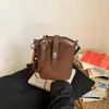 Bolso de Mujer Colorido de Moda Bolso Pequeño Estilo Nuevo Otoño 2026 Cadena Versátil Moda Cruzado Hombro Único Bolso Cubo