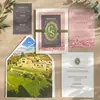 Set de invitaciones de boda con insignia repujada vintage con un toque de alta gama, encaje y diseño repujado único, tarjeta de invitación de boda nueva estilo occidental