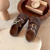 Zapatos de Cuero para Niñas 2026 Primavera y Otoño Zapatos Individuales Versátiles para Bebés, Zapatos de Princesa de Suela Suave, Zapatos Mary Jane de Moda Estilo Coreano