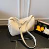 2025 Bolsa Retrô Simples Cor Pura Bolsa de Axila Feminina Casual Fresca Moda Bolsa de Ombro Bolsa Feminina Estilo Ocidental Bolsa Pequena