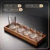Utensilios de vino estilo chino, juego dispensador de copas de licor, vasos pequeños de vidrio para el hogar 0.05 kg, vino amarillo, copas de shaojiu casero
