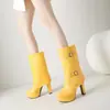 Modelo de comércio exterior 2026 novas botas de inverno com fivela de cinto, tamanho extra grande 40-50, botas de cano médio de salto alto com sola grossa