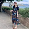 Conjunto de Dos Piezas de Moda Casual Adelgazante Simple de Manga Corta + Falda con Tirantes Estampado de Pintura al Óleo Verano 2026