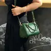 2026 Bolso de Hombro Sencillo de Moda Bolso Cruzado de Nicho Retro para Mujer Bolso de Mano de Moda de Gama Alta Bolso Boston para Mujer